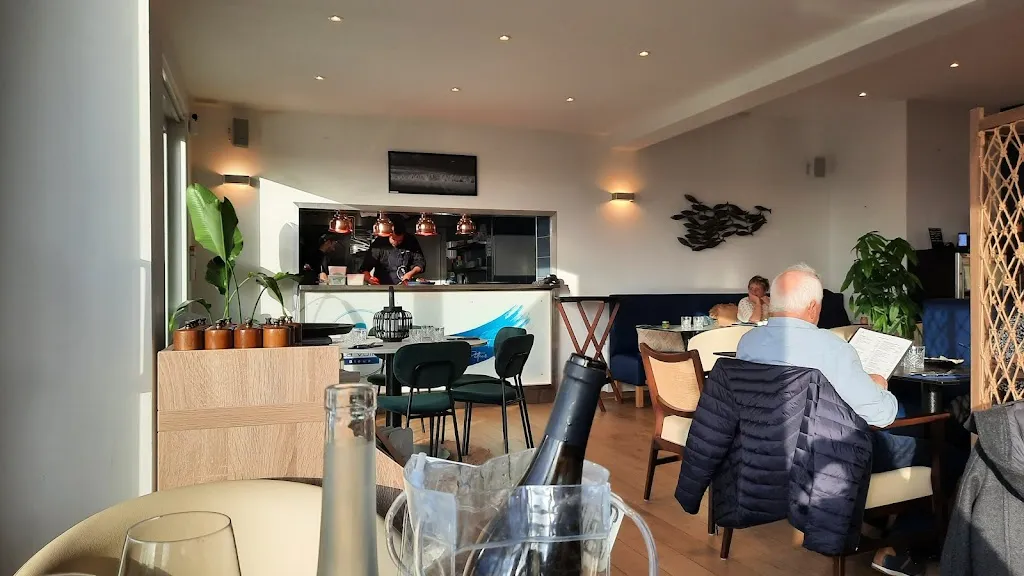 La voile bleue restaurant in Hautot-sur-Mer