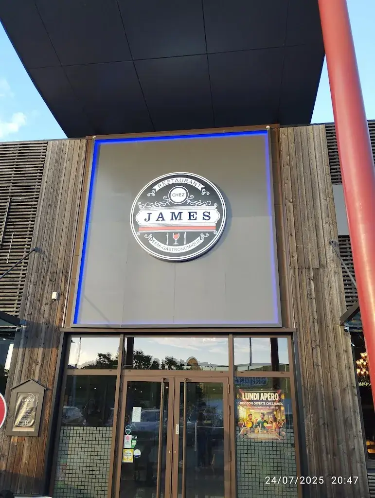 Stephane Payan_Chez James_Guichainville_review