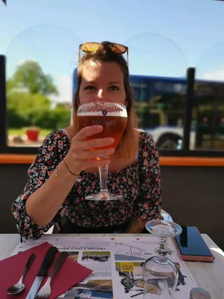 Róbert Kotroczó_Le Malaga_Hermanville-sur-Mer_review