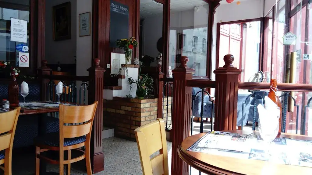 Hôtel Restaurant Les Calètes ristorante a Harfleur