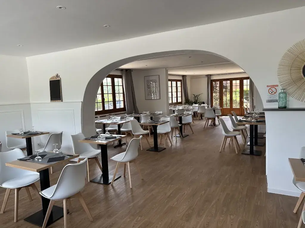 Auberge du Cheval blanc/ bar tabac PMU FDJ_Hondouville_slider_image_3