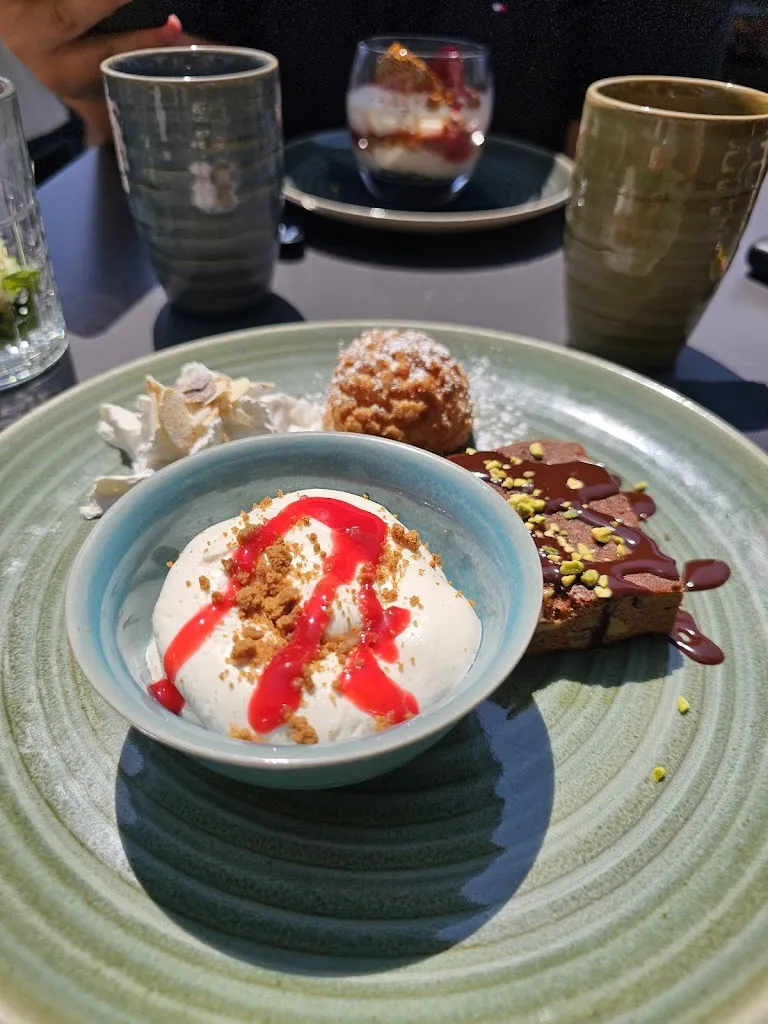 Mr wozid_La Grange Mont Saint Aignan_Mont-Saint-Aignan_review