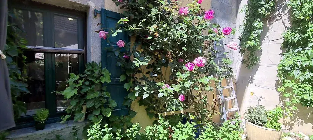 Chez Mosse_Cornier_slider_image_2