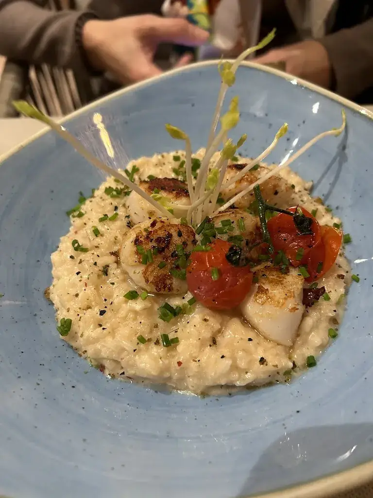 Eduardo Gil Torrano_La Terrasse_Houlgate_review