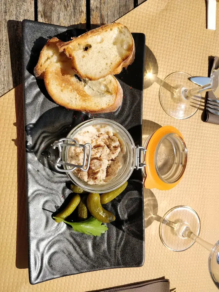 Clément Yam_Le Royalty_Houlgate_review