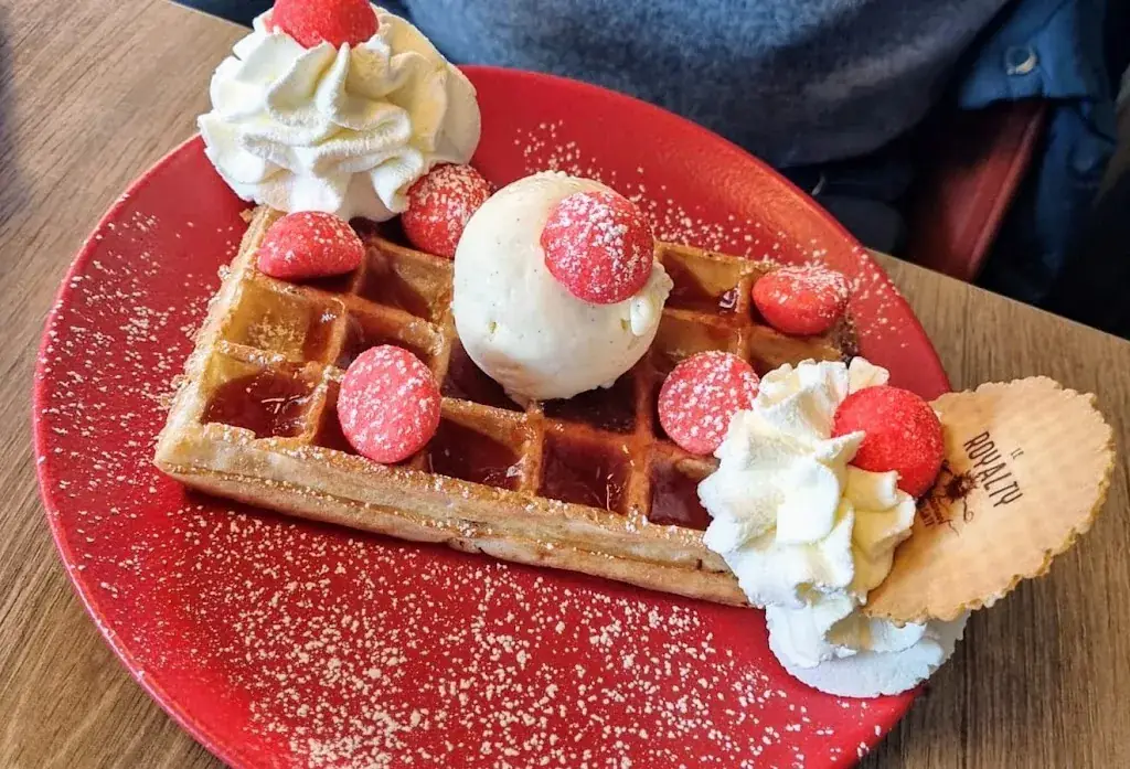 Le Royalty_Houlgate_slider_image_3