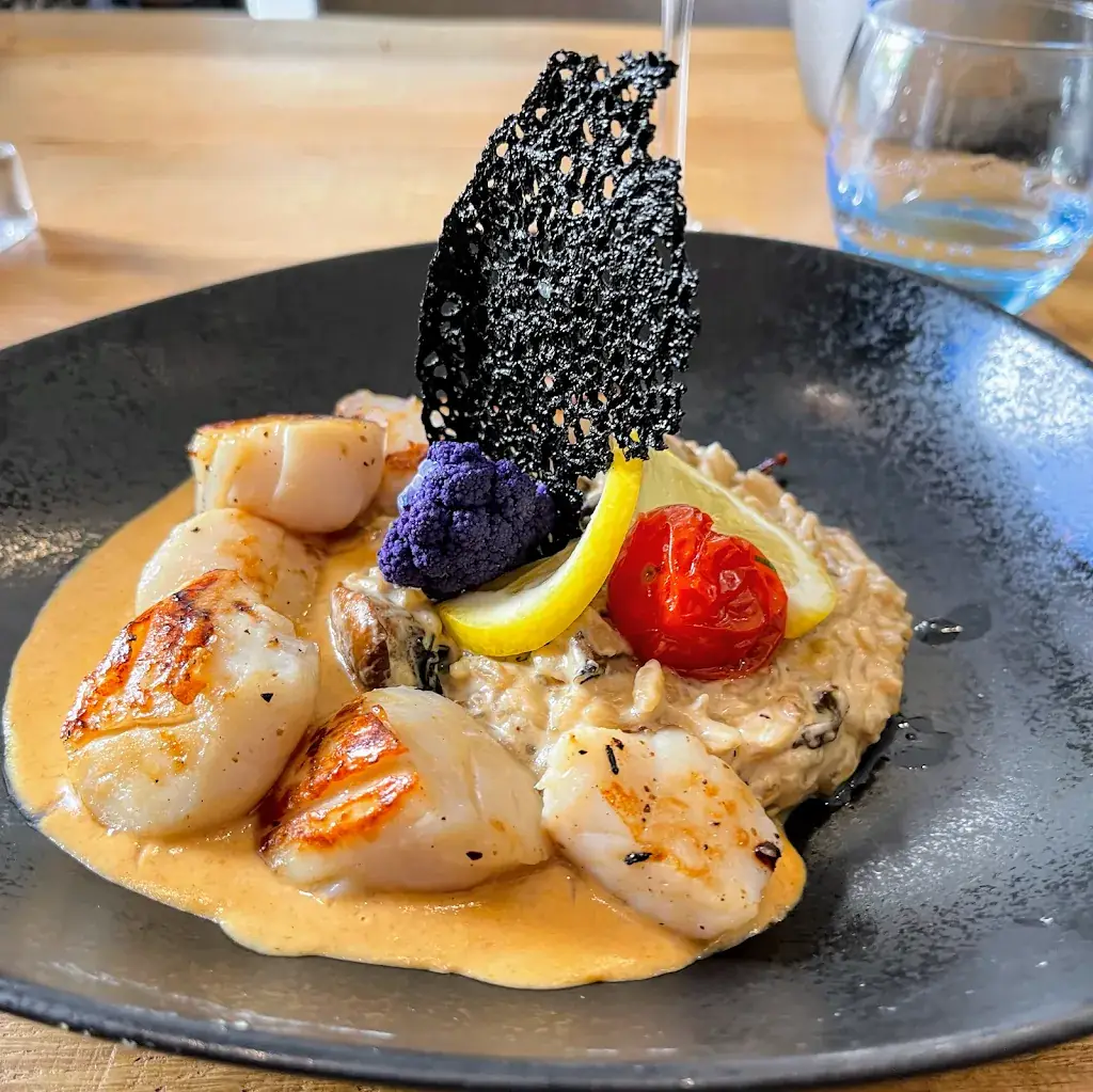 Les Halles_Houlgate_slider_image_2