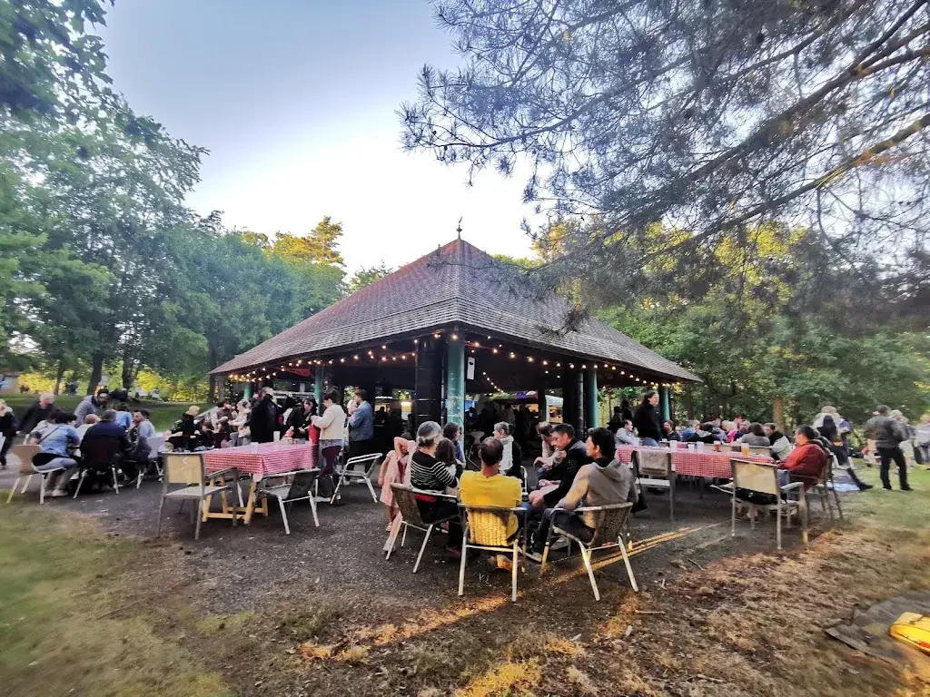 Guinguette du Petit Bois_Isigny-le-Buat_slider_image_1