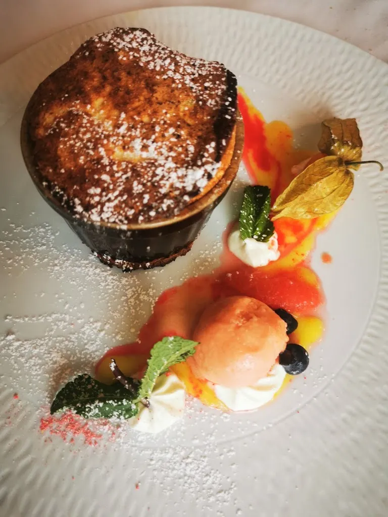 Krista Hoek_Logis Hôtel Restaurant Le Val d'Amby_Hières-sur-Amby_review