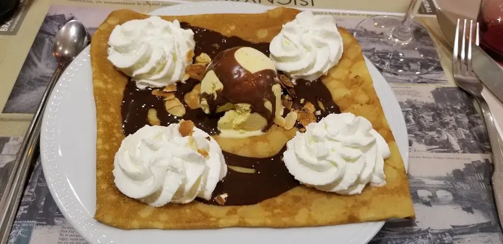 Michael C_Le Central_Isigny-sur-Mer_review