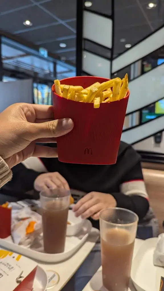 Menu_McDonald's_Isigny-sur-Mer_immagine_4