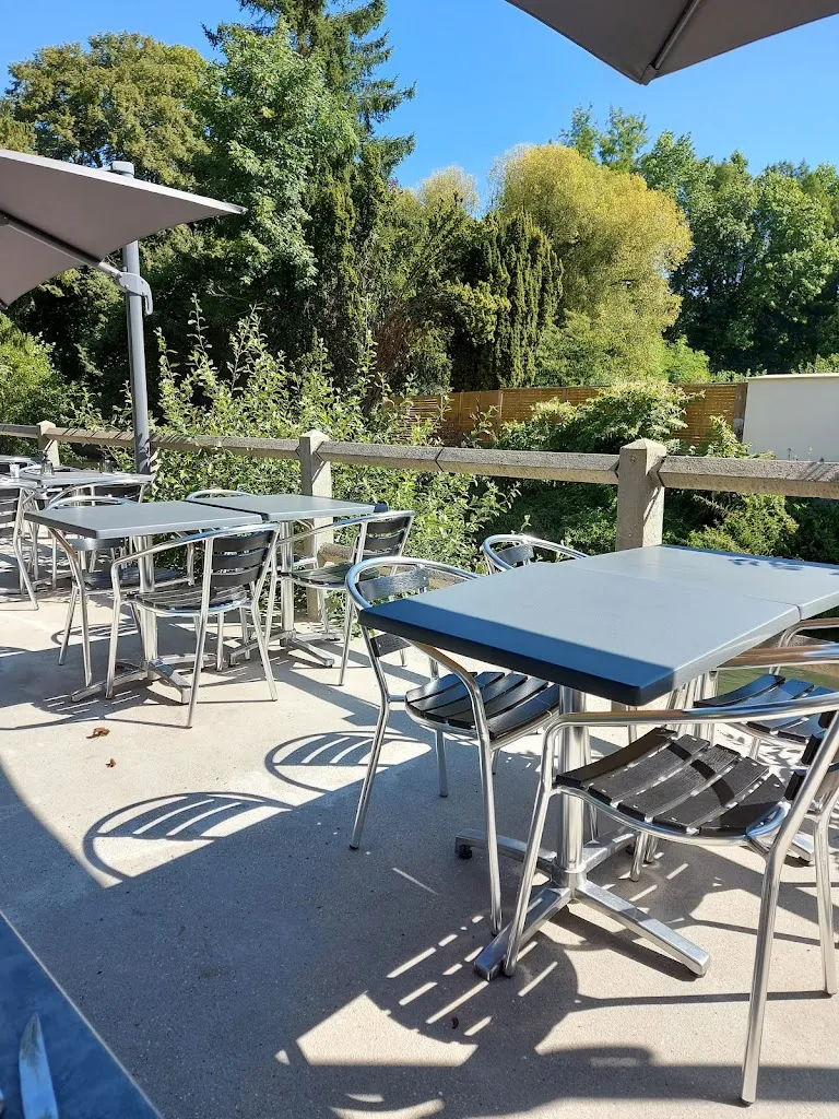 Moulin d'Ivry " il Mulino " restaurant in Ivry-la-Bataille