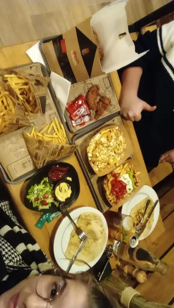 Marignane Bourlier_S SIDE BISTRO_Ivry-la-Bataille_review