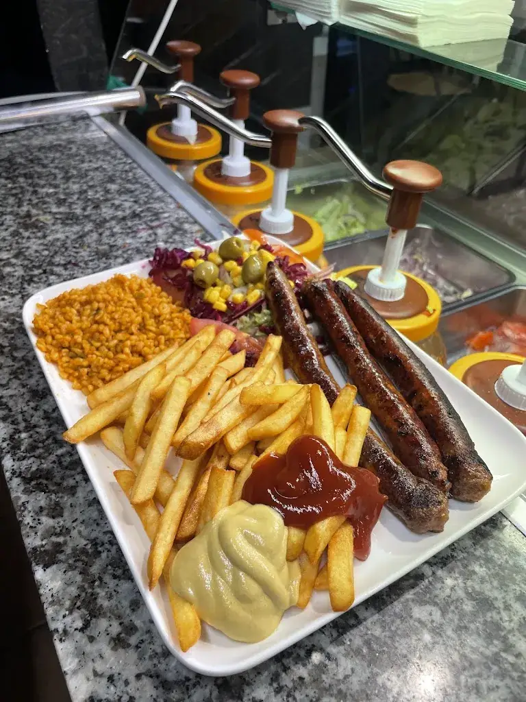 Ivry kebab_Ivry-la-Bataille_slider_image_2