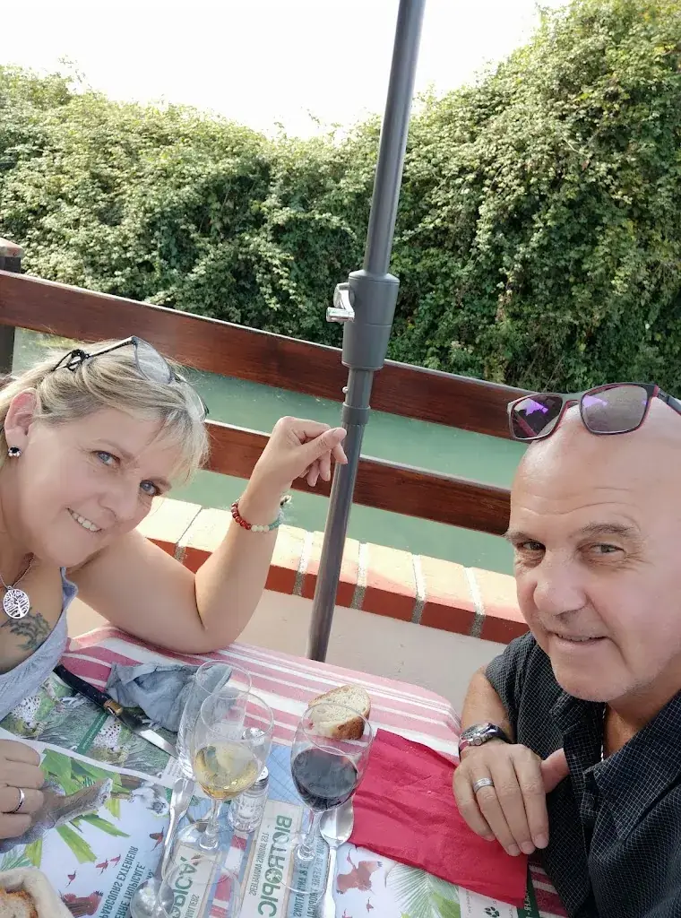 Nathalie Beaucamp Lugand_La Grillade_Tancarville_review