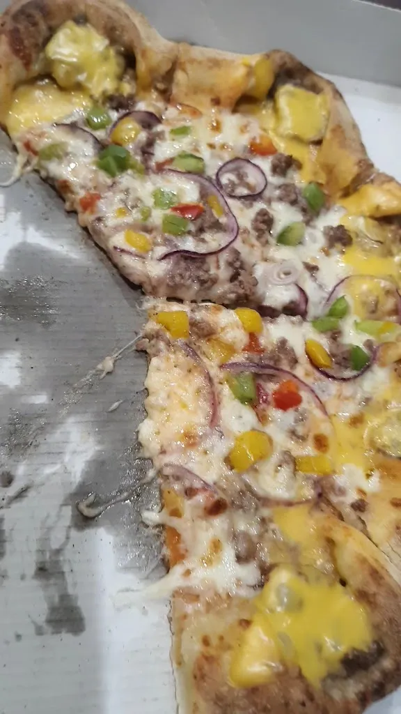 Vallée pizza_Bonneville-sur-Iton_slider_image_2