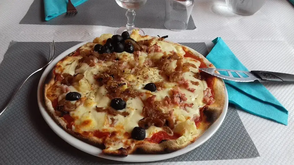 Seb Pizza_Couture-Boussey_slider_image_1