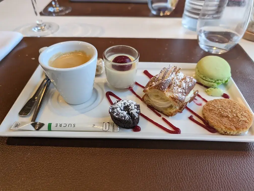 Menu_L'Estampille by Erisay_Vernon_image_7