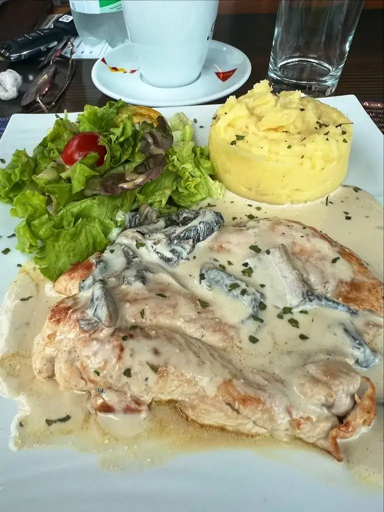 Sophie XIE_Bistrot du parking_Saint-Marcel_review