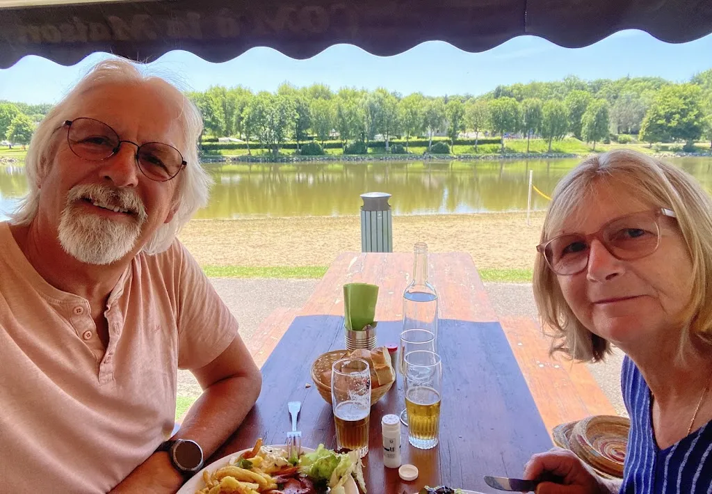 Charles Shelbourne_Côm à la maison - Restaurant du Lac_Ferrière-aux-Étangs_review