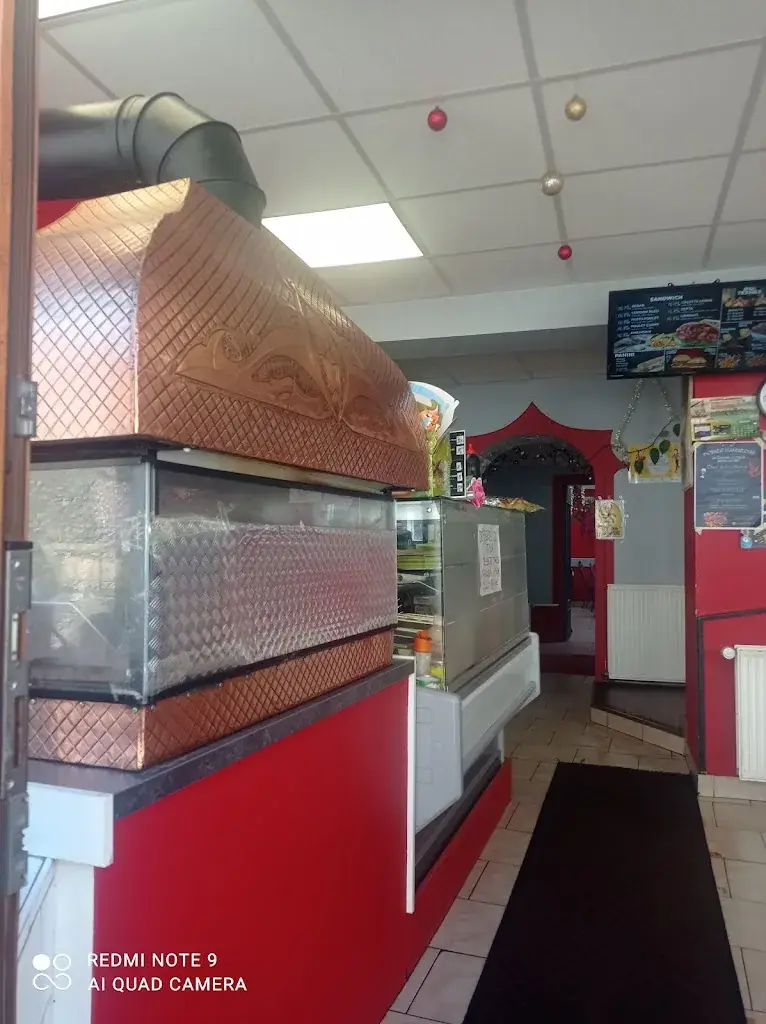 Sarah Roullier_Adana kebab_Ferrière-aux-Étangs_recensione