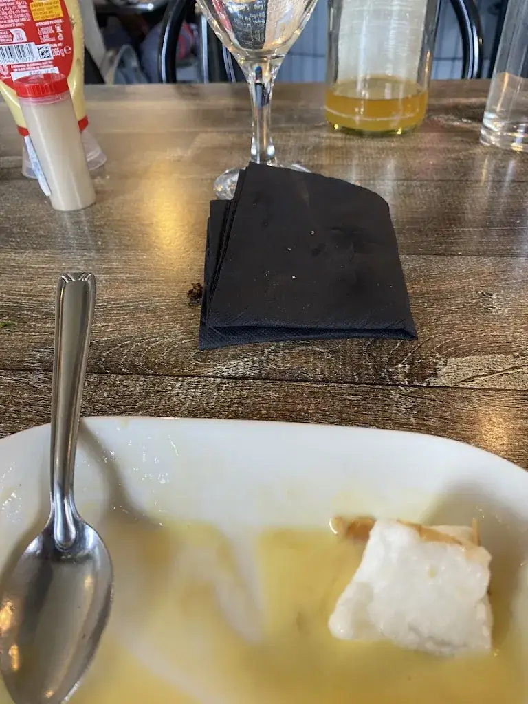 Chloé Rsr_Au Bistrot de Marie_Macé_review