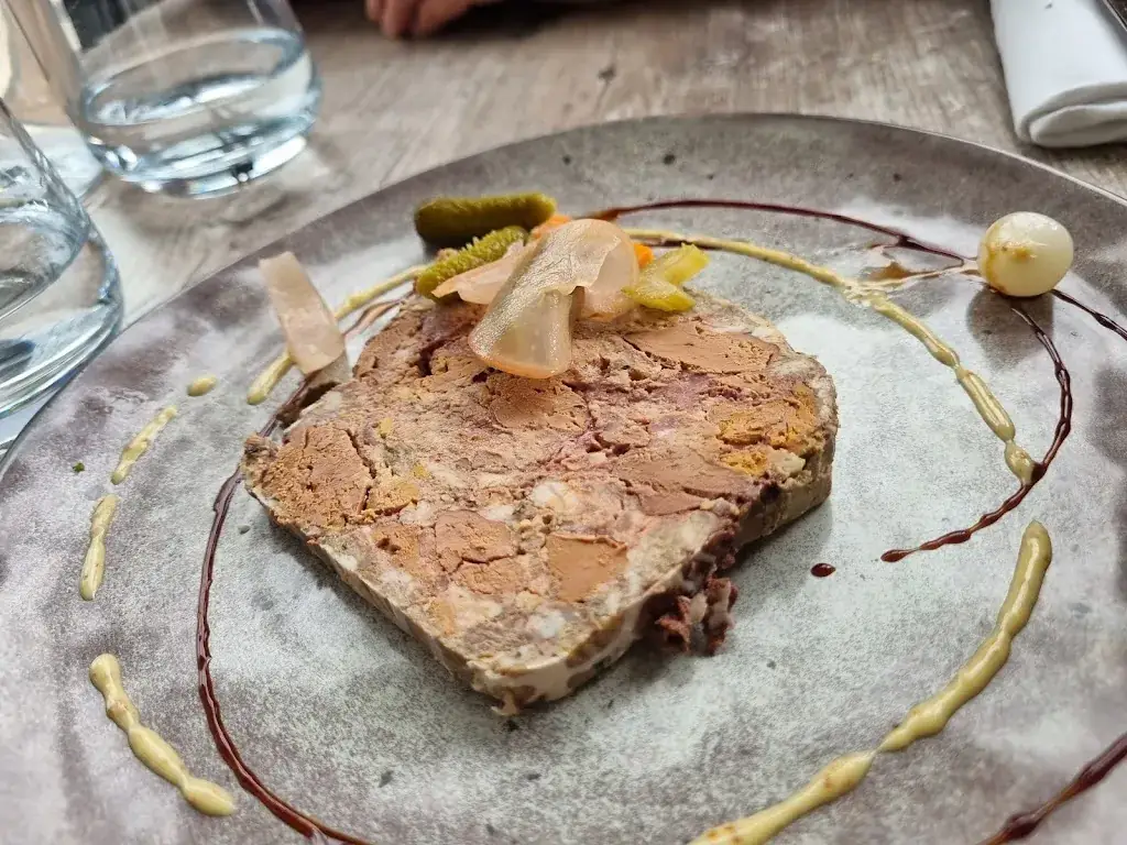 Le Quatre_Macé_slider_image_3