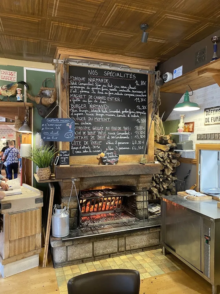 Stephen Hill_Le Commerce_Haye_review