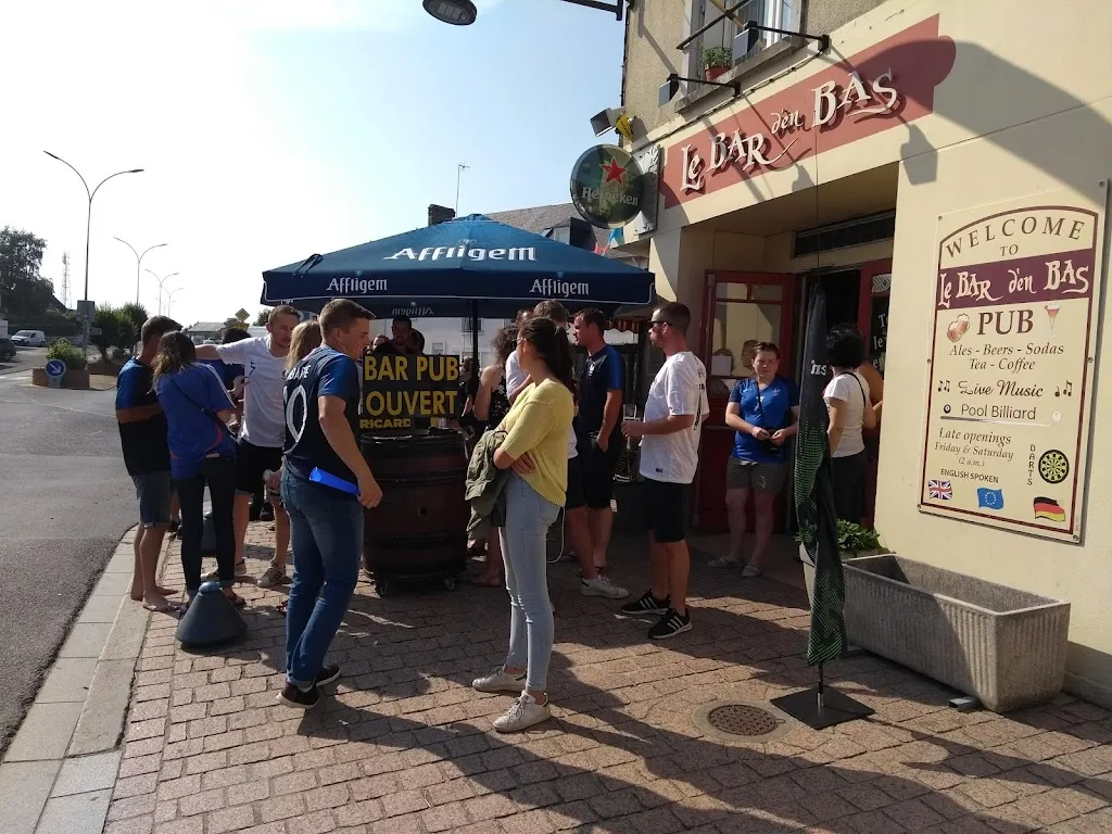 Le Bar D'en Bas_Haye_slider_image_3