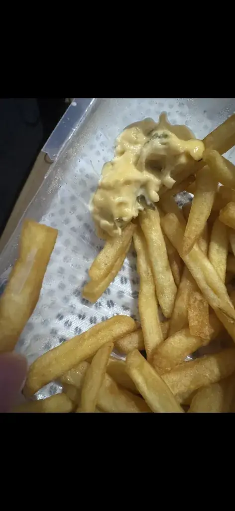 Amelie Jouin_The Benny's_Nonancourt_review