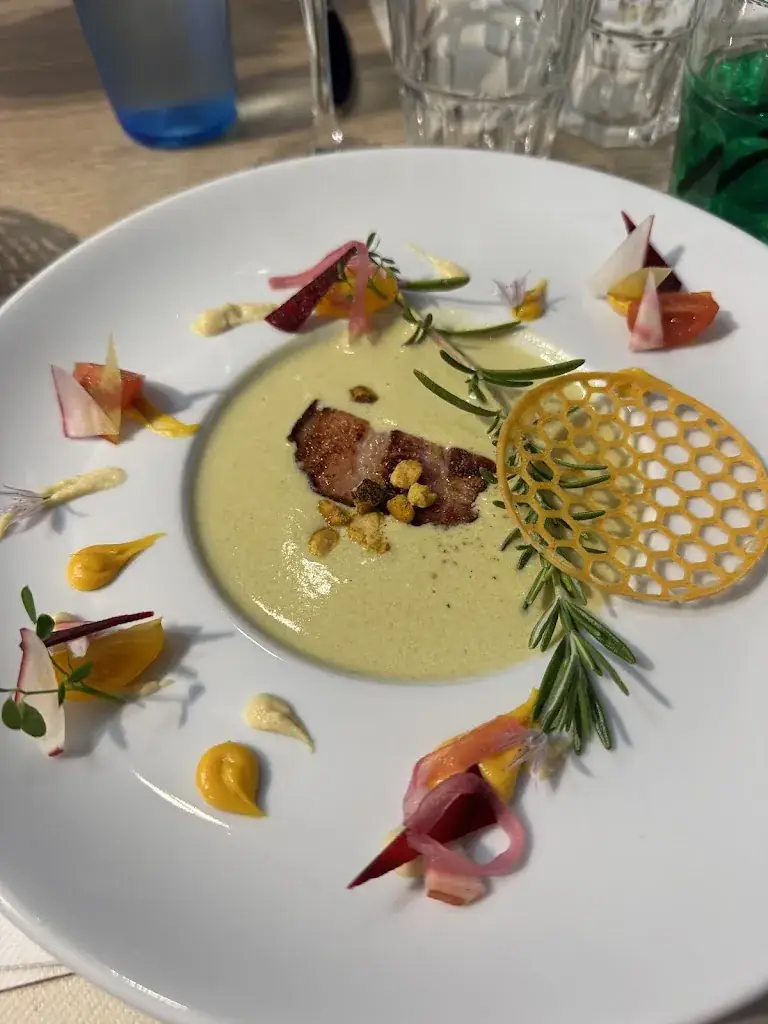 Mélanie THOMAS_brasserie loic restaurant traiteur_Saint-Pierre-des-Fleurs_review