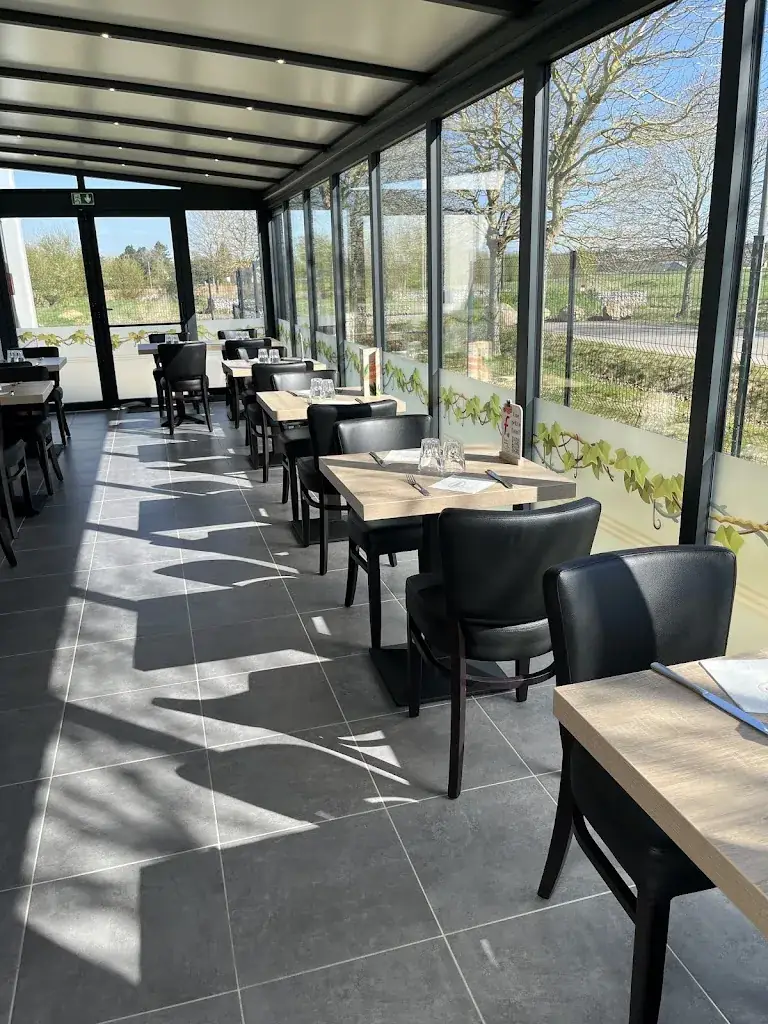 Francesca Le Thuit de l'Oison restaurant in l'Oison