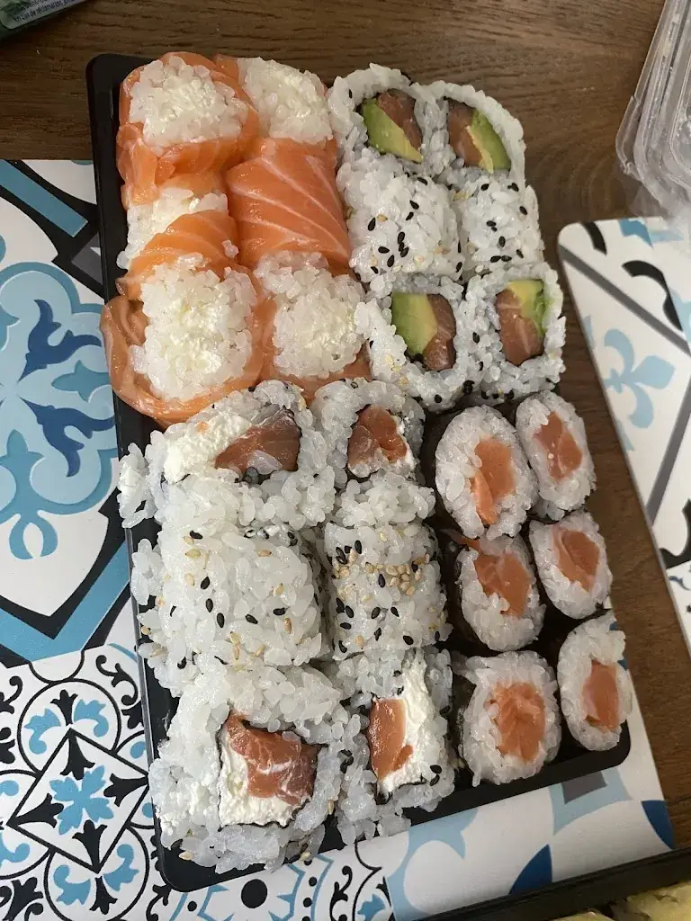 Menu_Asuka sushi _Bosroumois_image_3