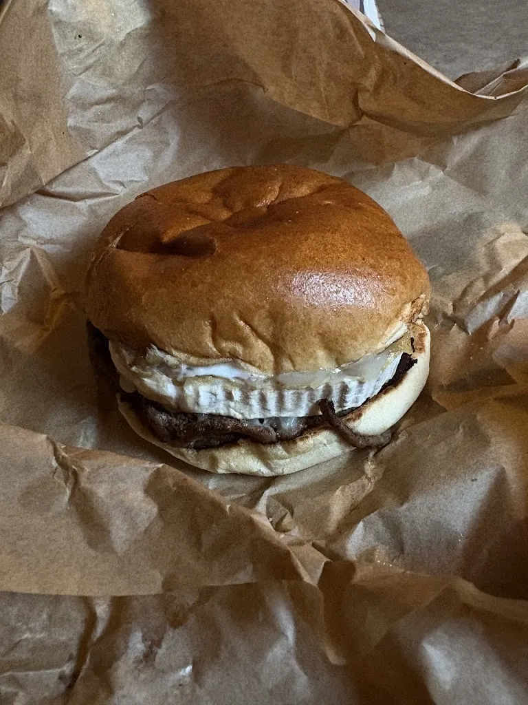 Burger Factory Drive_Bosroumois_slider_image_3