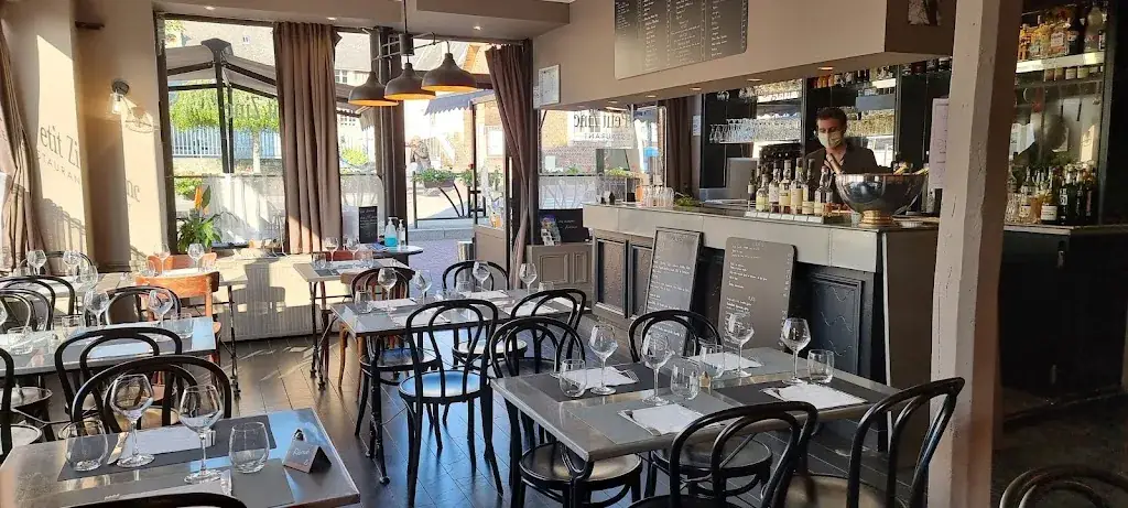 Le Petit Zinc Restaurant restaurant in Orbec