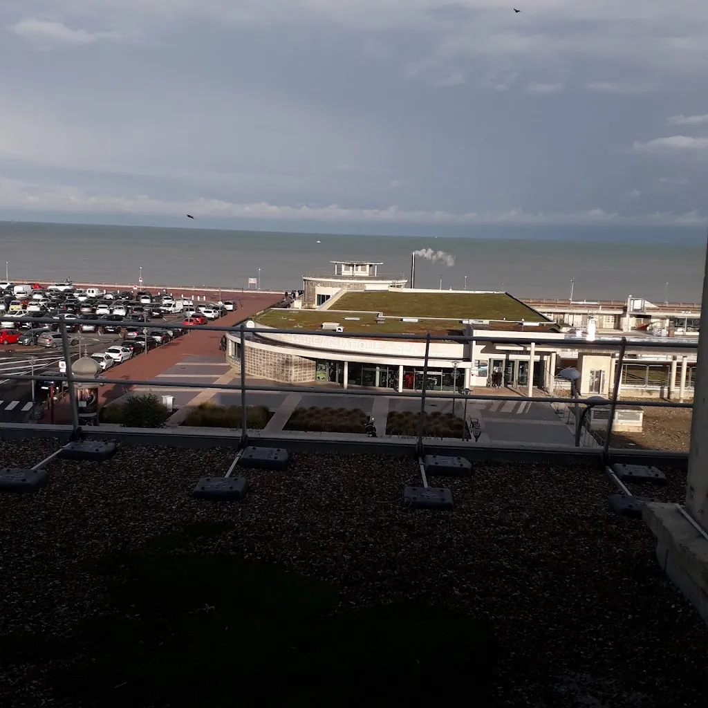 Ĺindsay Holiday_Le Cheval Bai_Ferté-en-Ouche_review