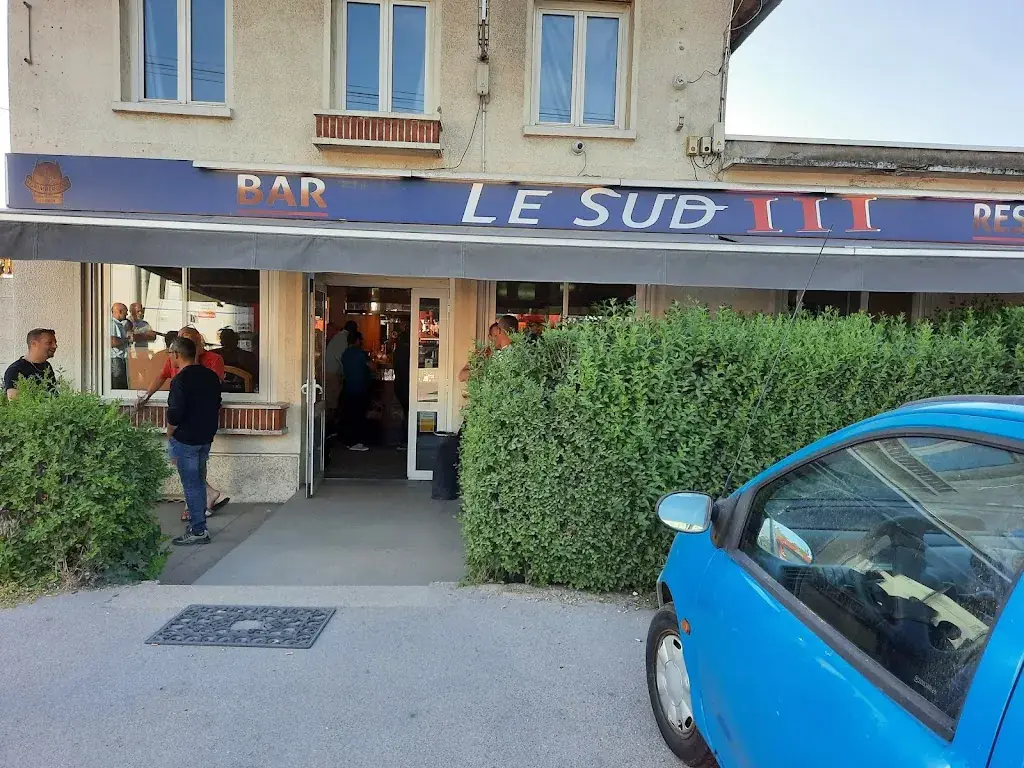 Le Sud 3 restaurant in Grand-Quevilly