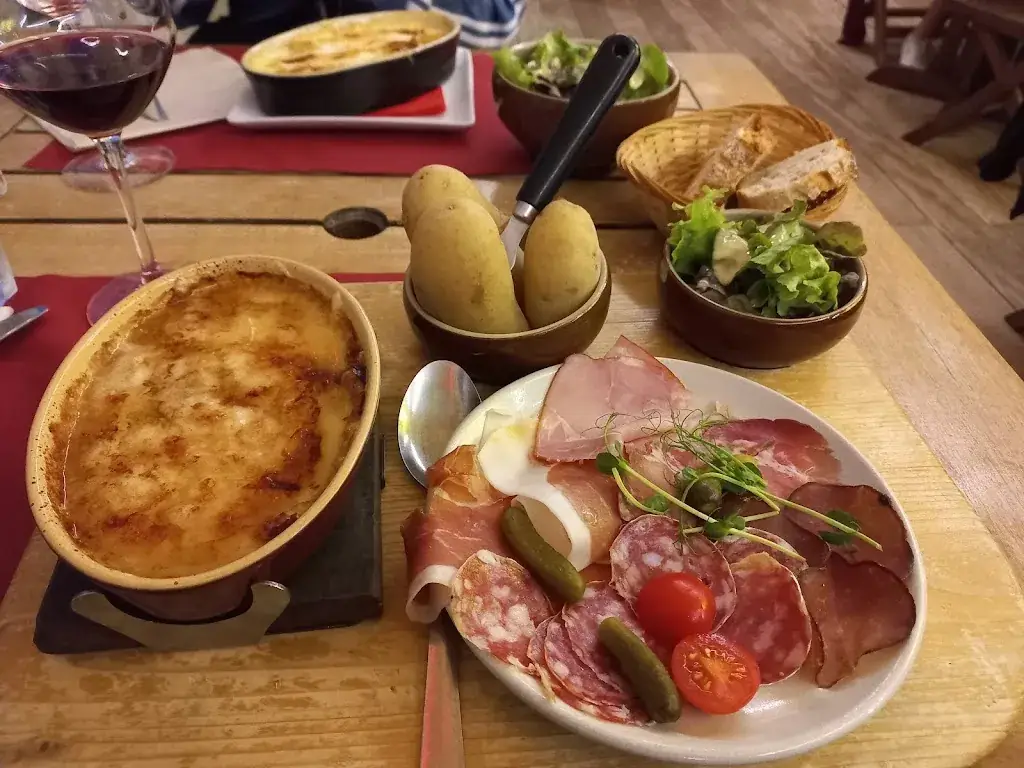 Antonio Covello_Le Chalet Du Coucou_Tresserve_review