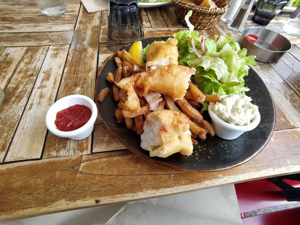 Stephen Crocker_Le Grand Quai_Havre_review