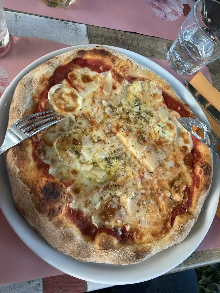 Laetitia Holvoet_L'idéal Resto du Palais_Hauterives_review