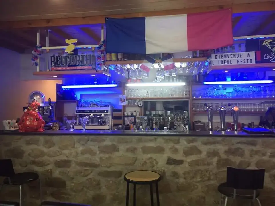 L'idéal Resto du Palais Restaurant in Hauterives