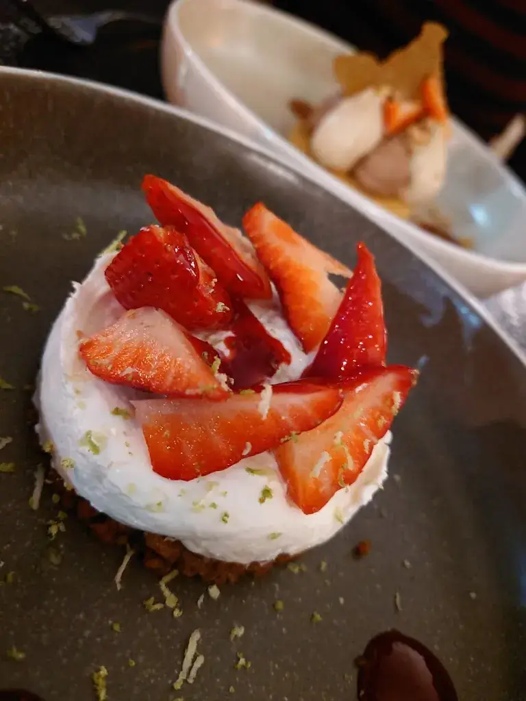 Nacho Lee_A Deux Pas d'Ici_Havre_review