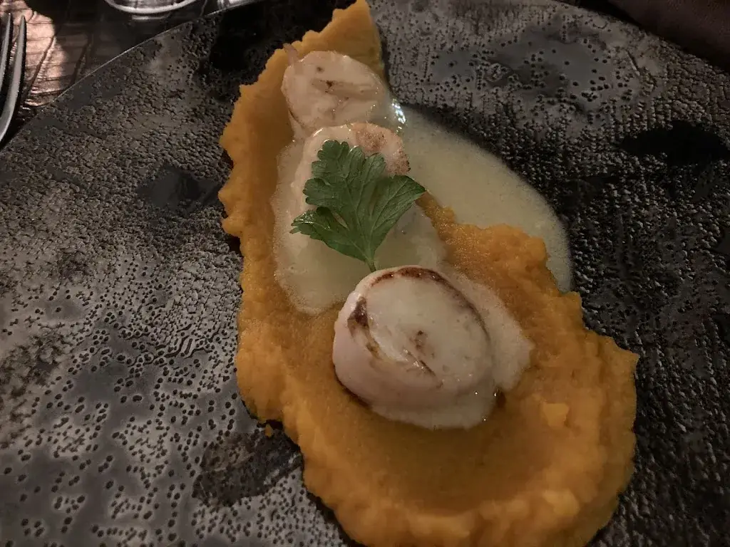 HY_A Deux Pas d'Ici_Havre_review