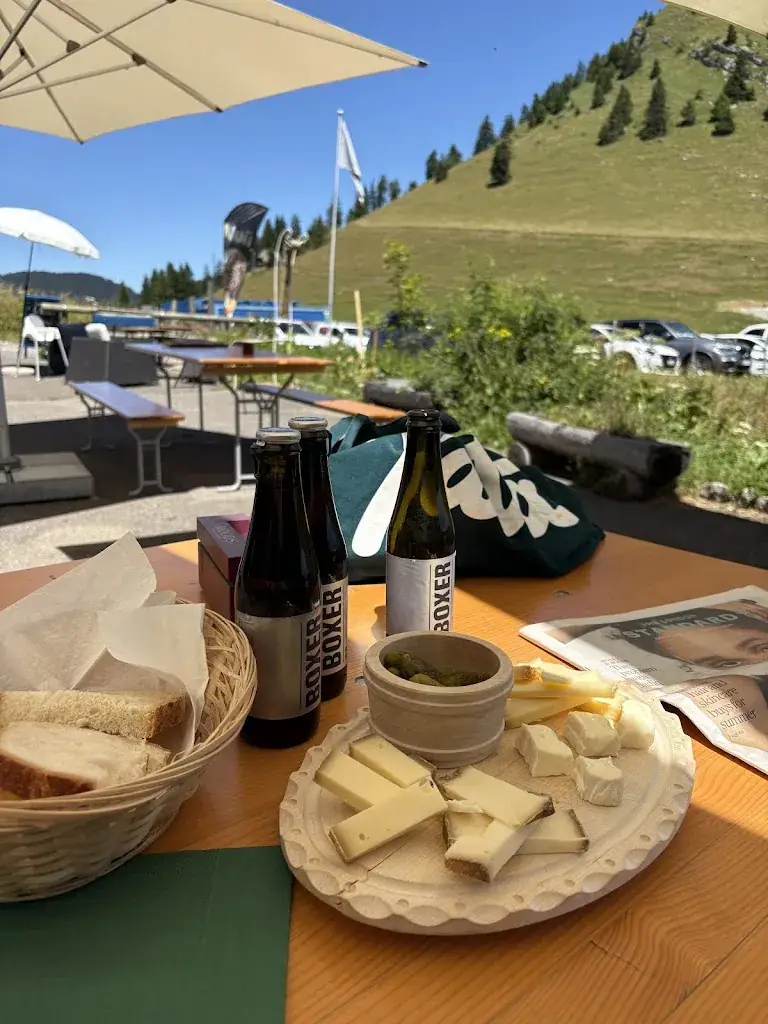 Liam Mullins_Manoïre_Montreux_review