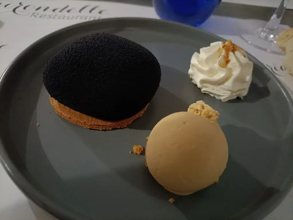 Restaurant L'hirondelle_Molay-Littry_slider_image_3