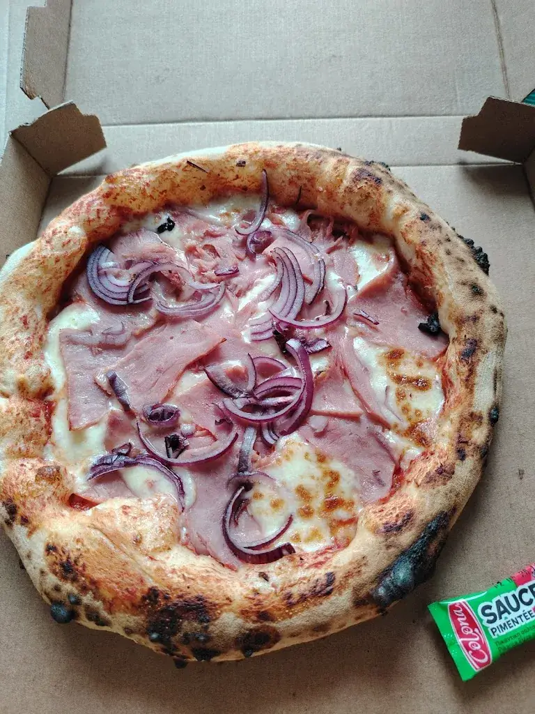 Victory Pizza_Molay-Littry_slider_image_3