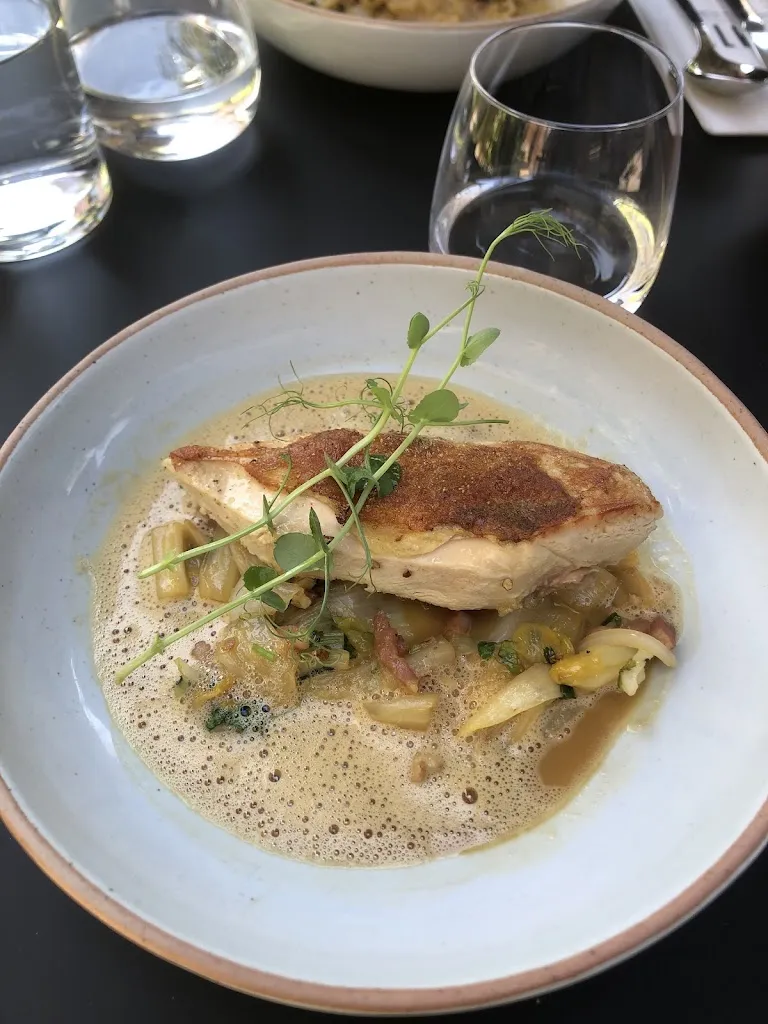 Ines B._Le 111_Mesnil-Esnard_review