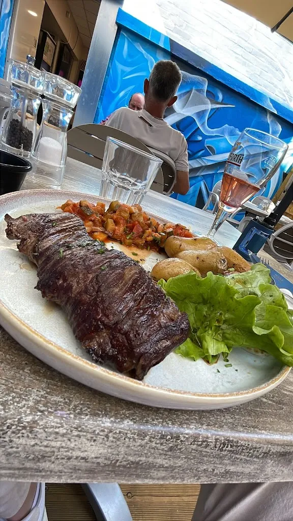 Patrick MARTINEZ_Le Neptune_Mesnil-Esnard_review