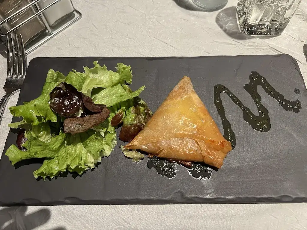 pam kwai_La Taverne - Table de caractère - Rouen Bonsecours_Bonsecours_review