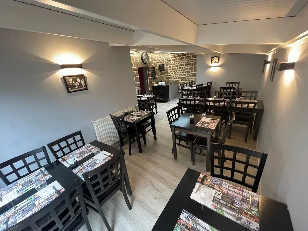 Bar Le Royal restaurant in Teilleul